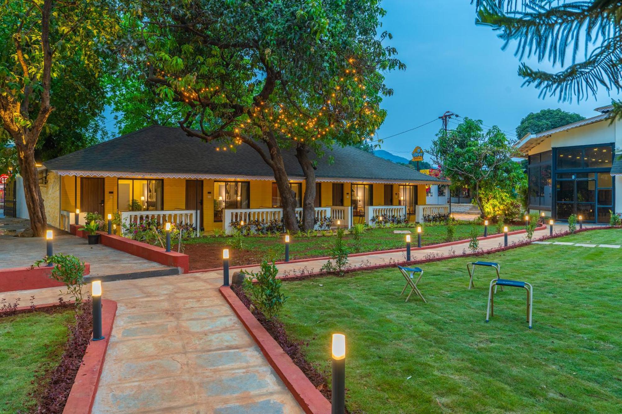 The Hosteller Lonavala, City Centre Exterior foto